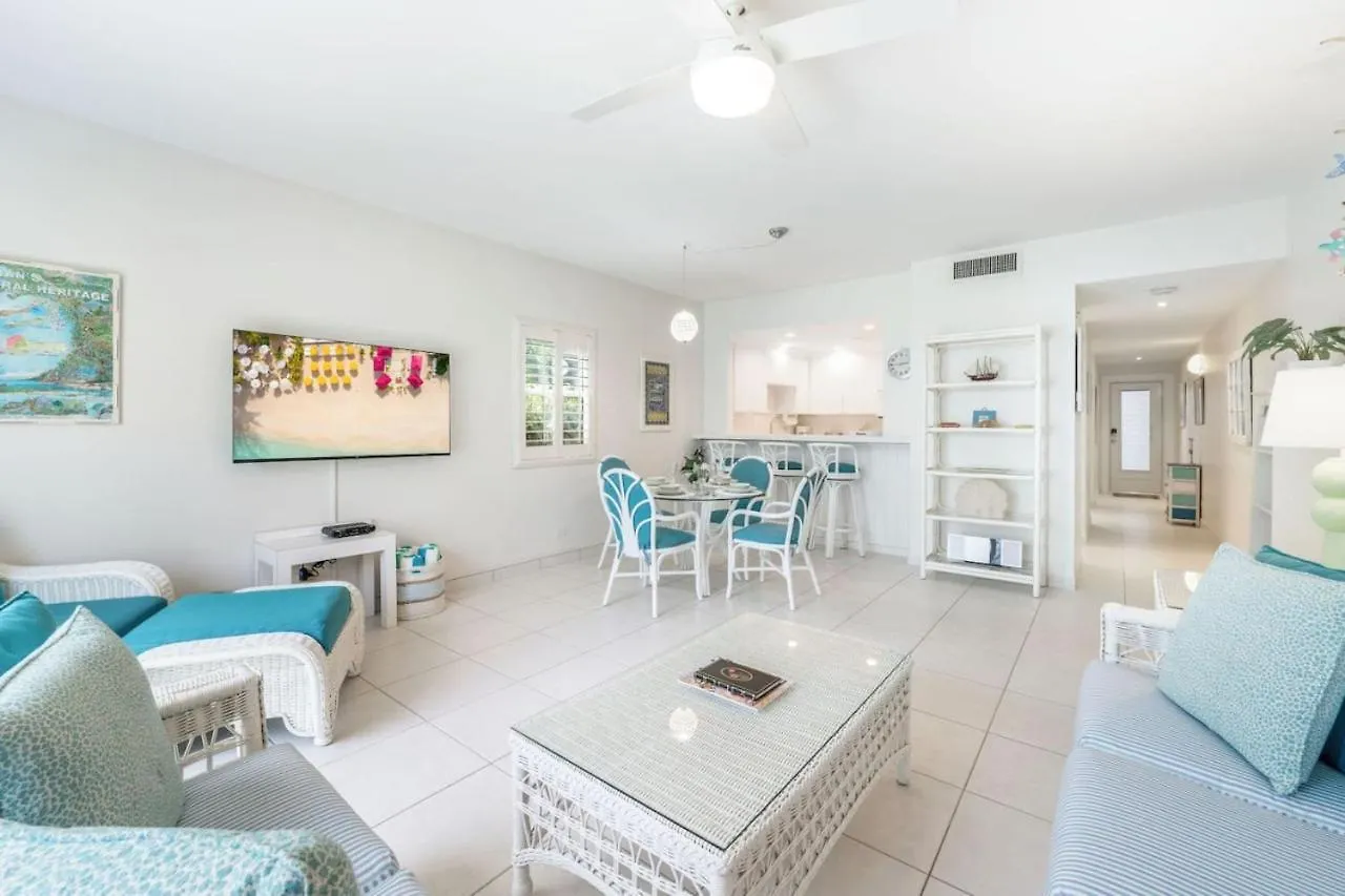 Beachfront Condo Next To Ritz West Bay Daire